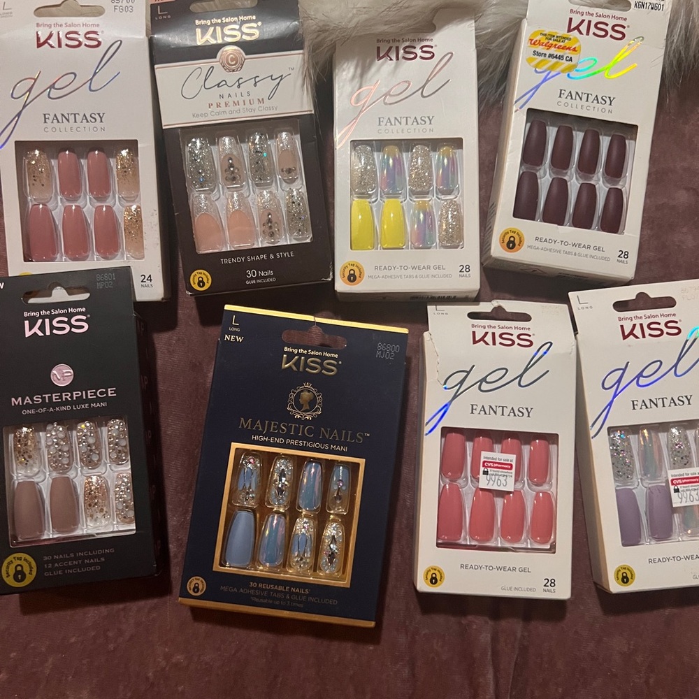 KISS Lot of 8 Brand New Press-on/Fake Nail Kits (Long length)